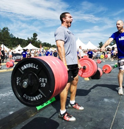 Powerlifter Stefanie Cohen Deadlifts 507 lbs for a 4x+ Bodyweight Triple