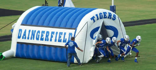 Inflatable football tunnel