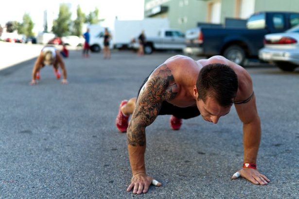 25 CrossFit Dumbbell Workouts You Can Do Anywhere