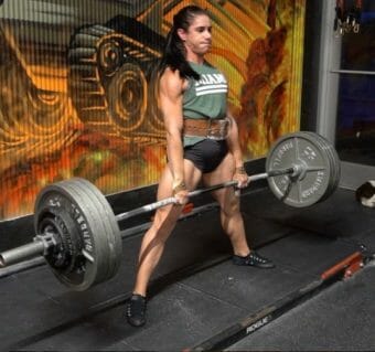 Powerlifter Stefi Cohen Deadlifts 4 Times Her Bodyweight