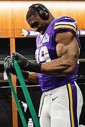 Danielle Hunter arms