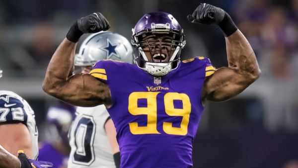 Danielle Hunter flex