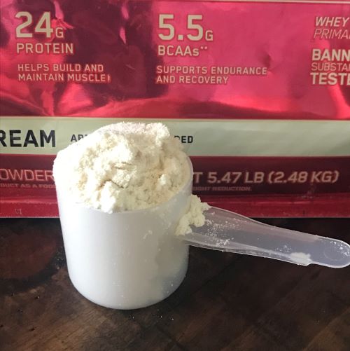 Gold Standard 100% Whey scoop